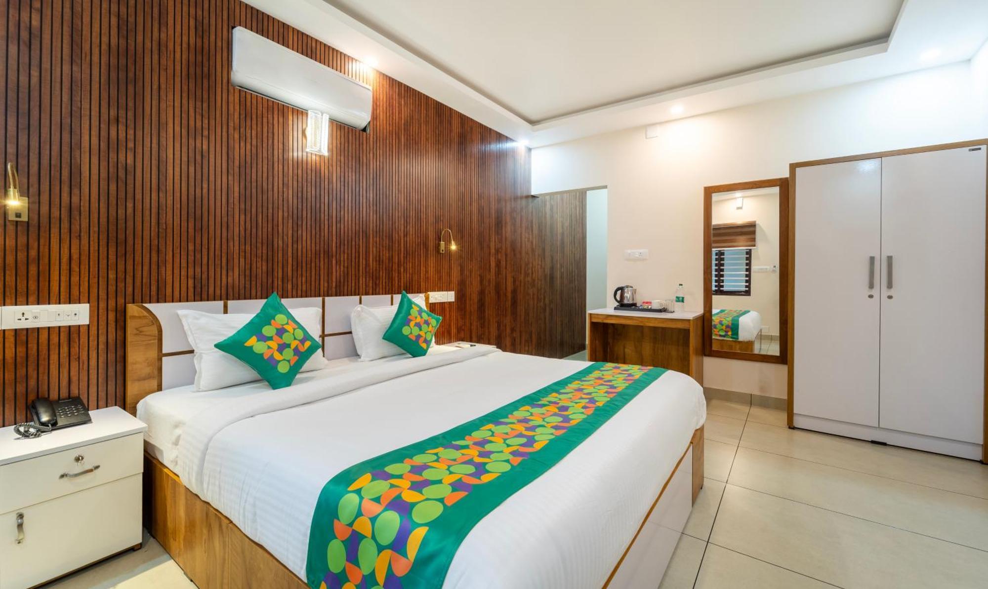 Hotel Treebo Thoduvas Star Plaza Cochin Airport Nedumbassery Zewnętrze zdjęcie