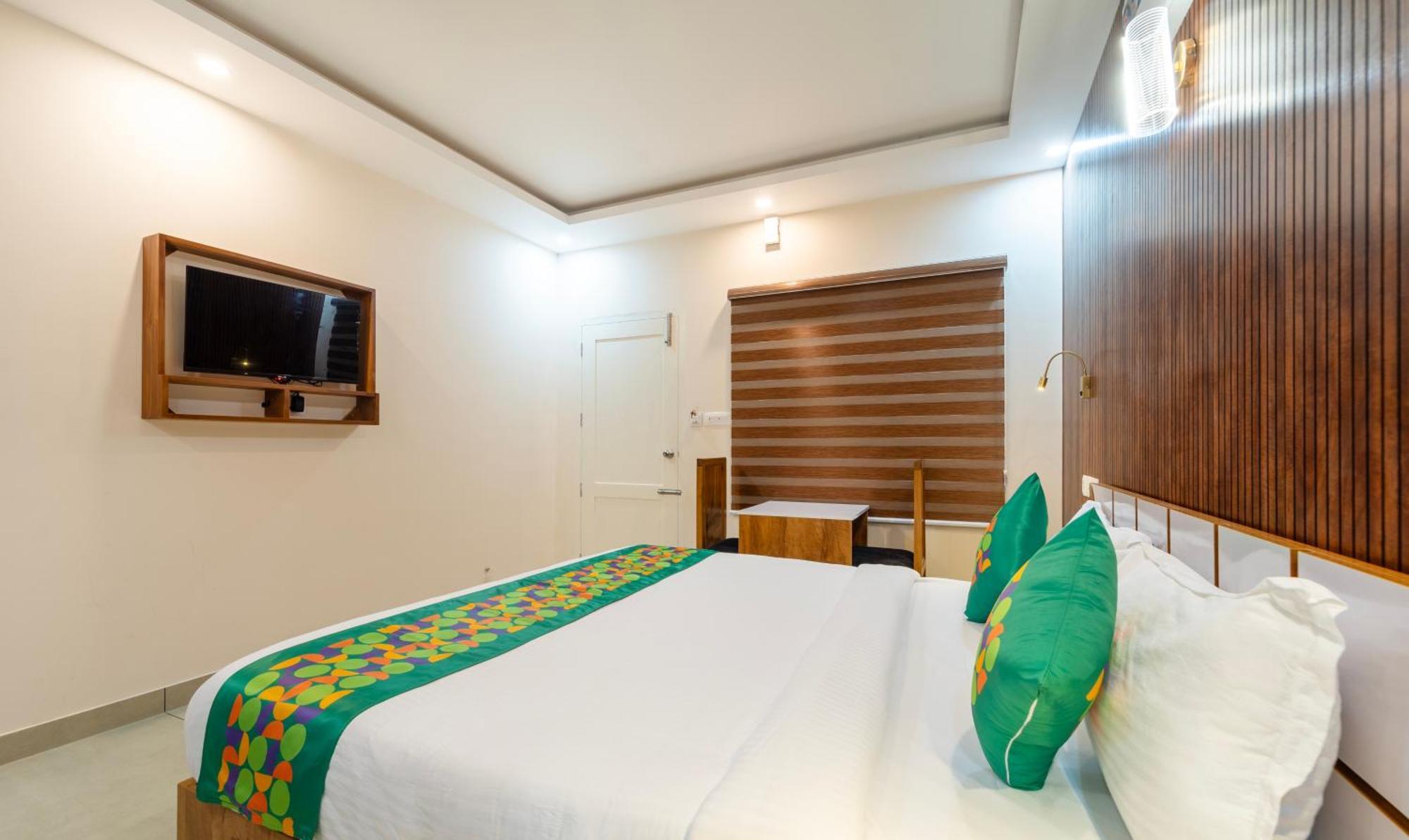 Hotel Treebo Thoduvas Star Plaza Cochin Airport Nedumbassery Zewnętrze zdjęcie