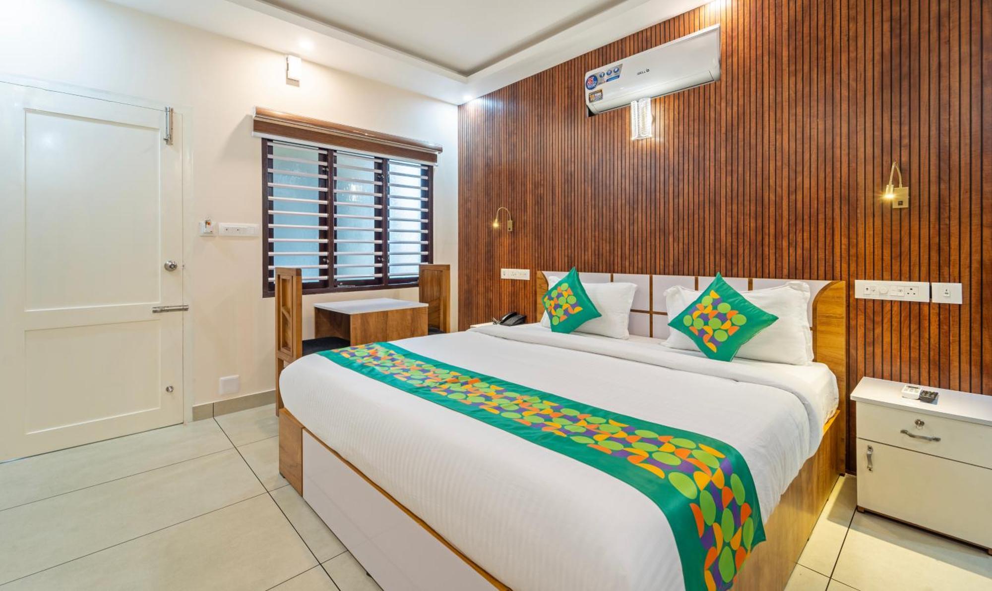 Hotel Treebo Thoduvas Star Plaza Cochin Airport Nedumbassery Zewnętrze zdjęcie